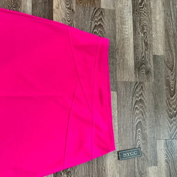 NYCC NWT Hot Pink Midi Pull on Skirt Size XL - Picture 2 of 5